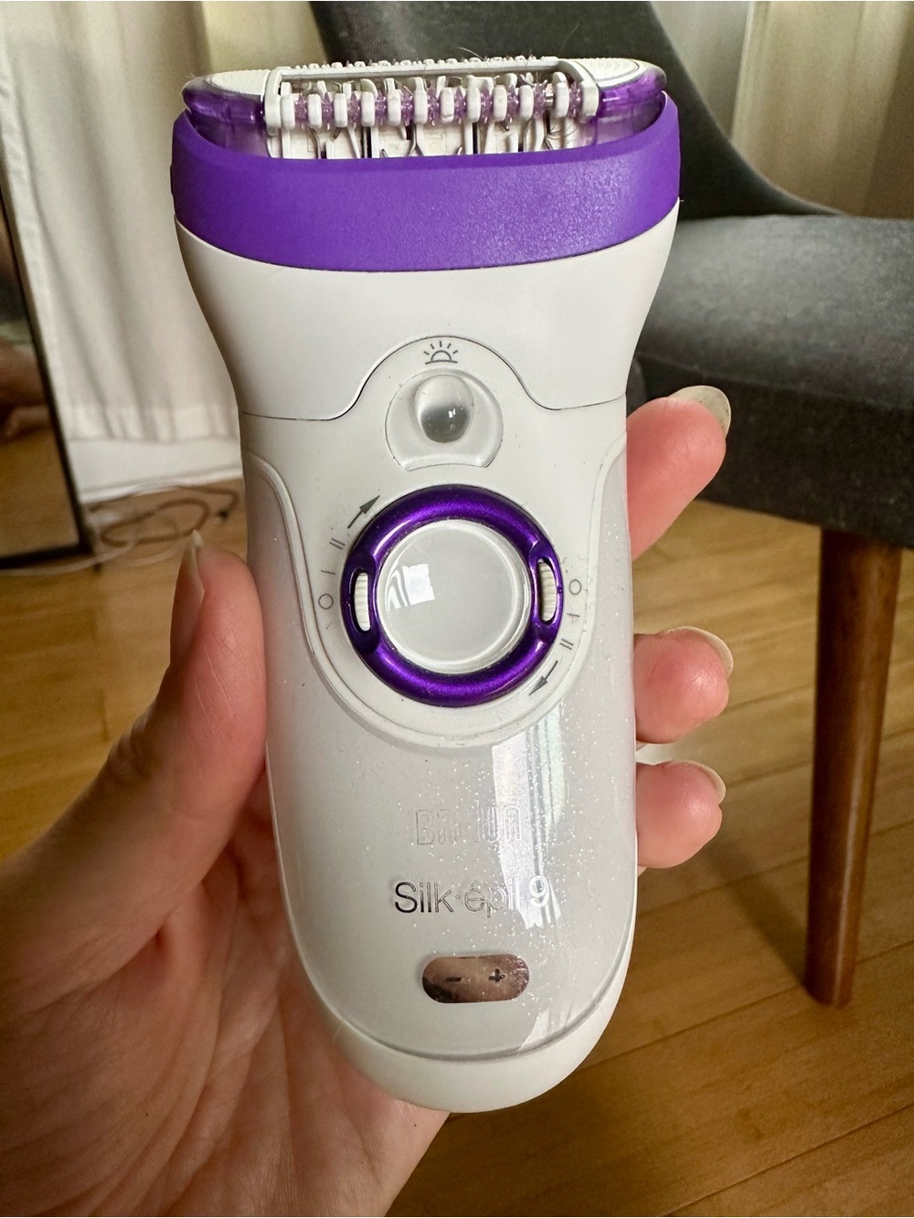 Braun Silk-épil 9 Electric Epilator in White & Purple